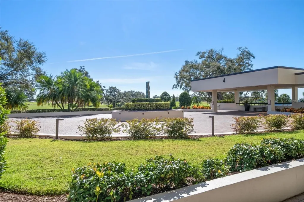 4 Belleview Boulevard Belleair FL 33756