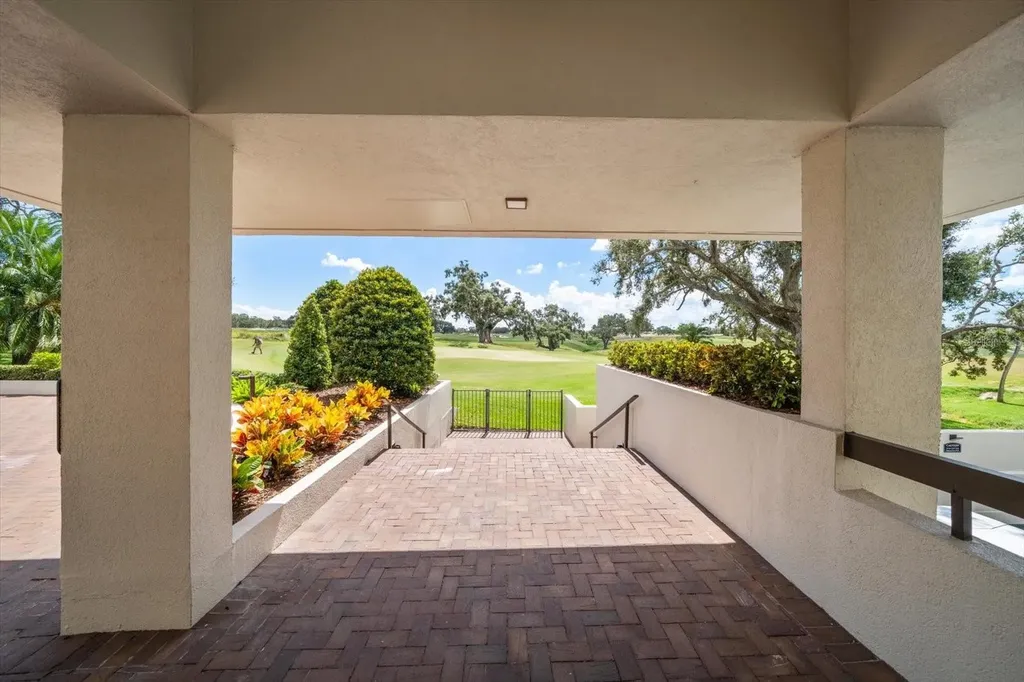 4 Belleview Boulevard Belleair FL 33756