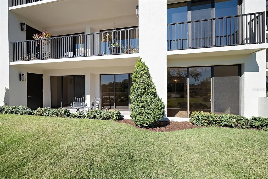 4 Belleview Boulevard Belleair FL 33756