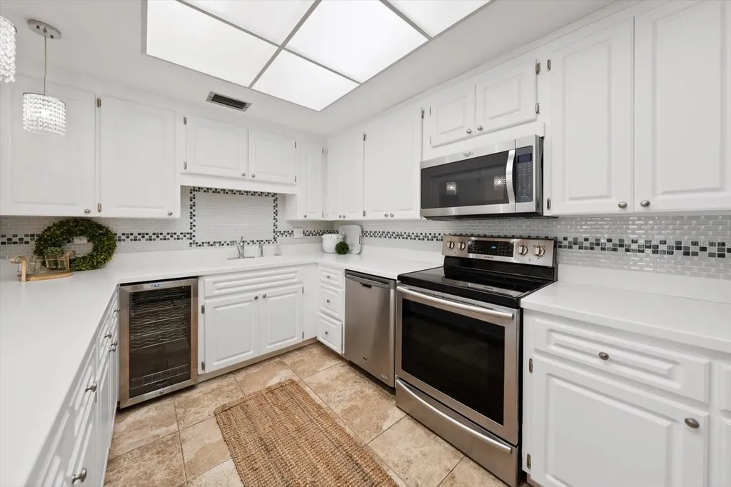 4 Belleview Boulevard Belleair FL 33756
