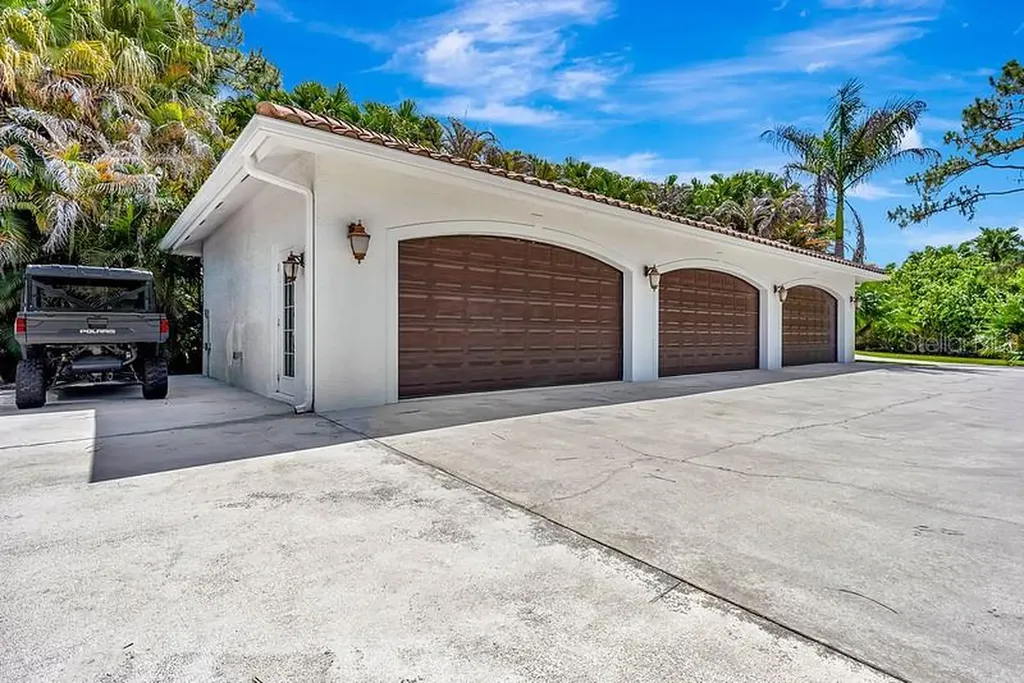 2584 SE Ranch Acres Circle Jupiter FL 33478