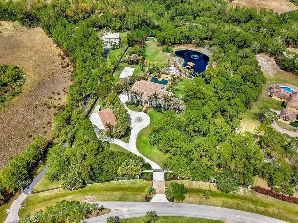 2584 SE Ranch Acres Circle Jupiter FL 33478