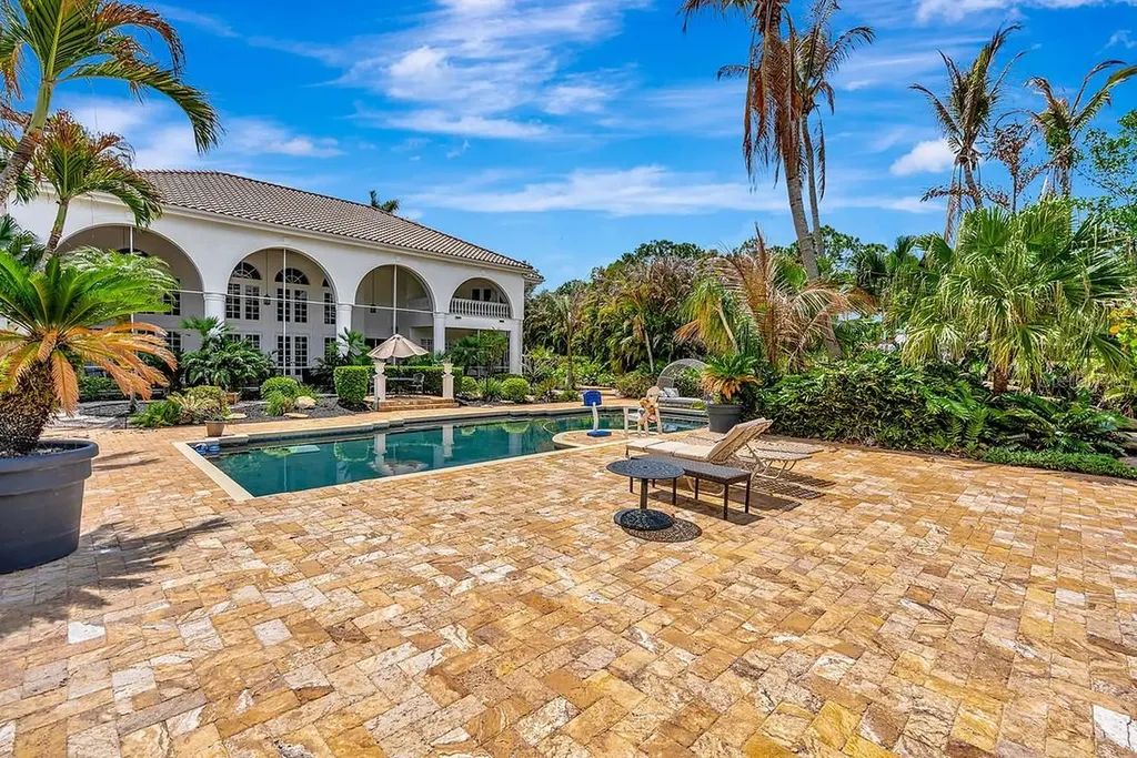 2584 SE Ranch Acres Circle Jupiter FL 33478