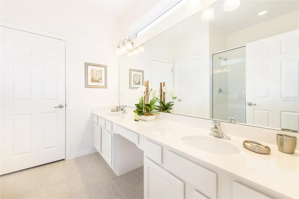 2219 Crofton Springs Court Davenport FL 33837