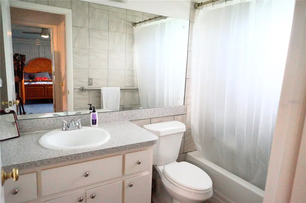 6890 Versailles N Pinellas Park FL 33781