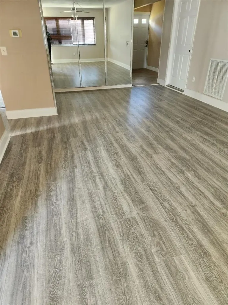 6890 Versailles N Pinellas Park FL 33781