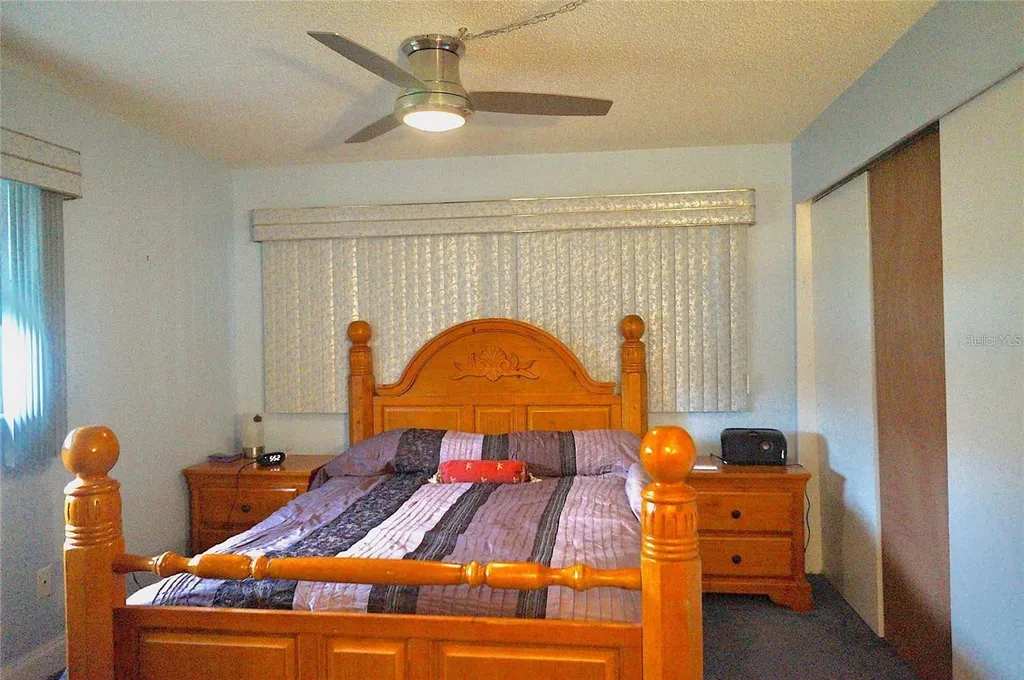 6890 Versailles N Pinellas Park FL 33781