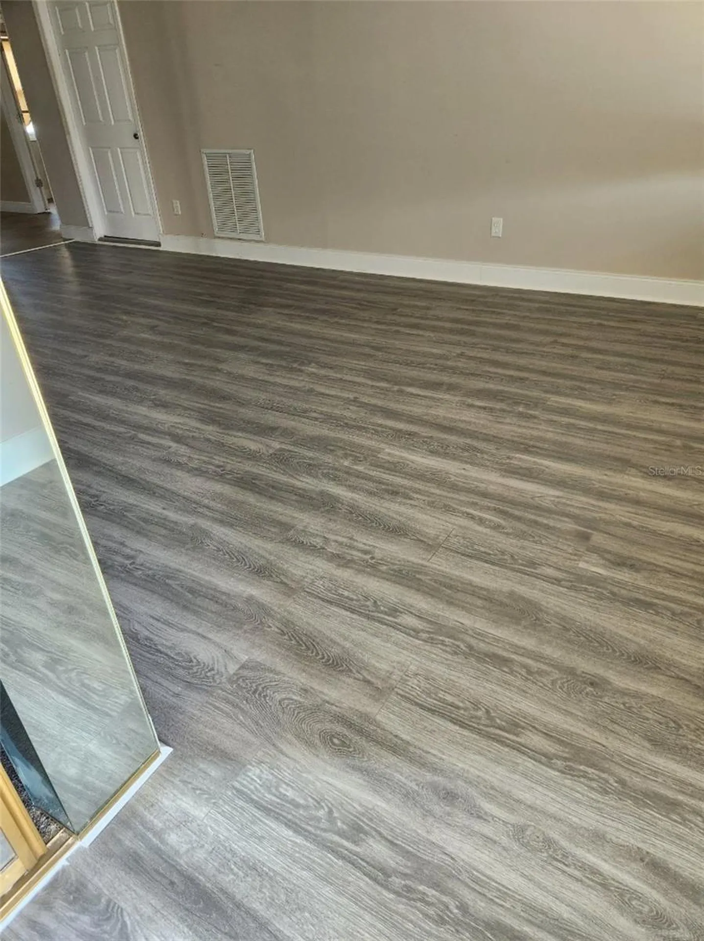 6890 Versailles N Pinellas Park FL 33781