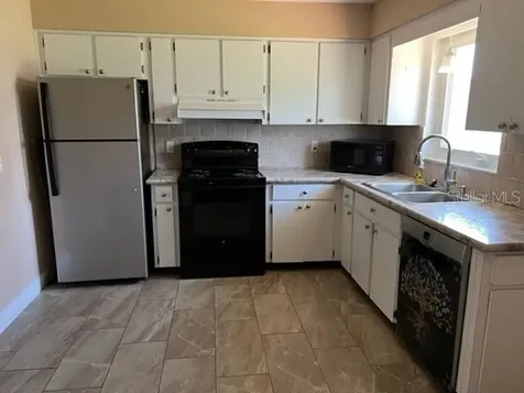 6890 Versailles N Pinellas Park FL 33781
