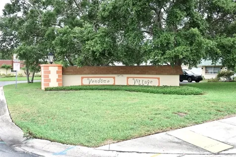6890 Versailles N Pinellas Park FL 33781