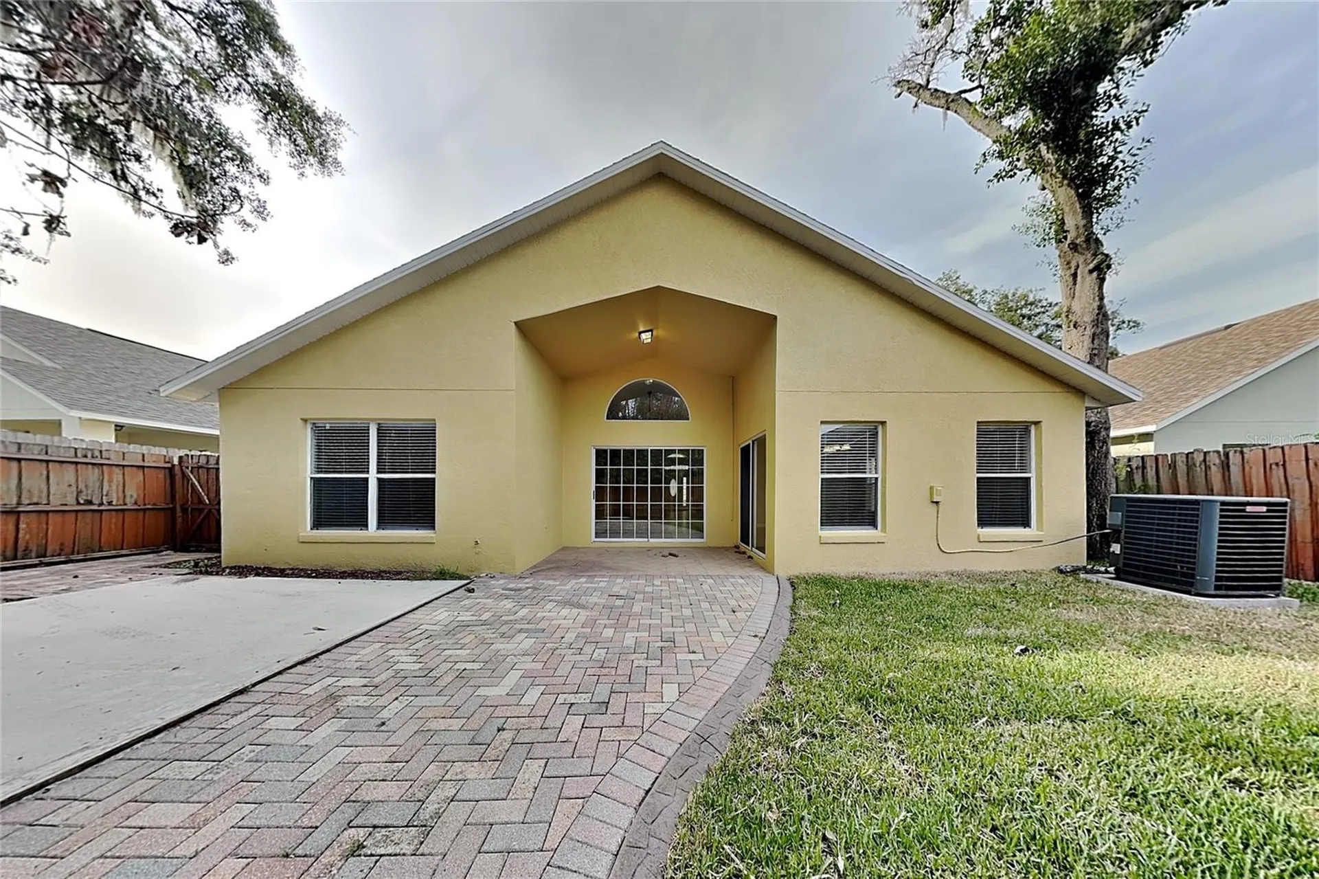 Valrico FL 33596