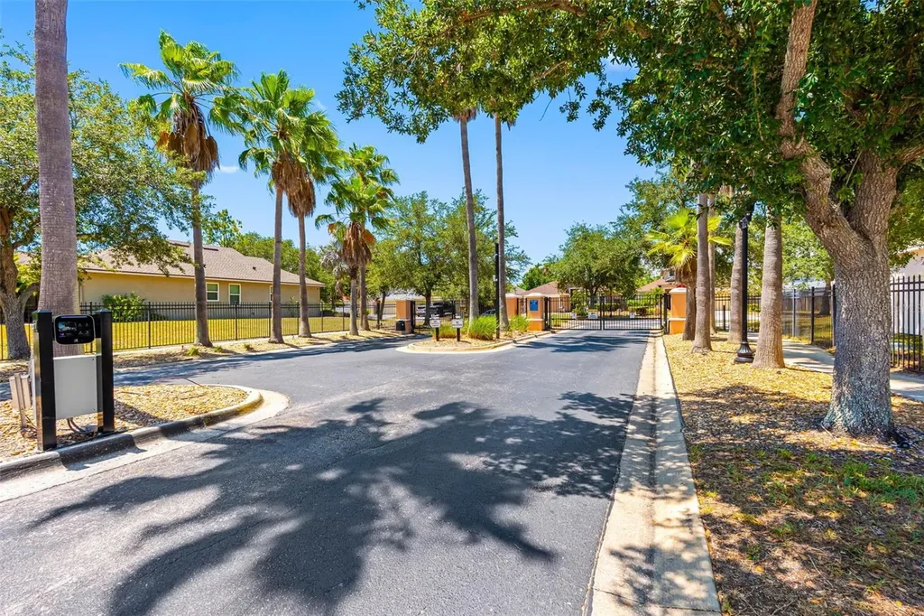 5335 Clover Mist Drive Apollo Beach FL 33572