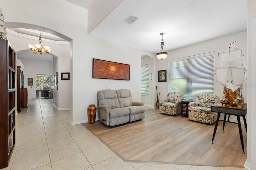 5335 Clover Mist Drive Apollo Beach FL 33572