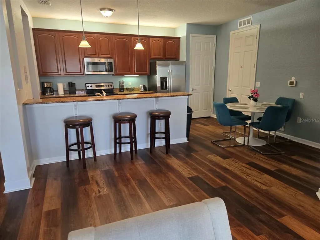 5049 Shoreway Loop Orlando FL 32819