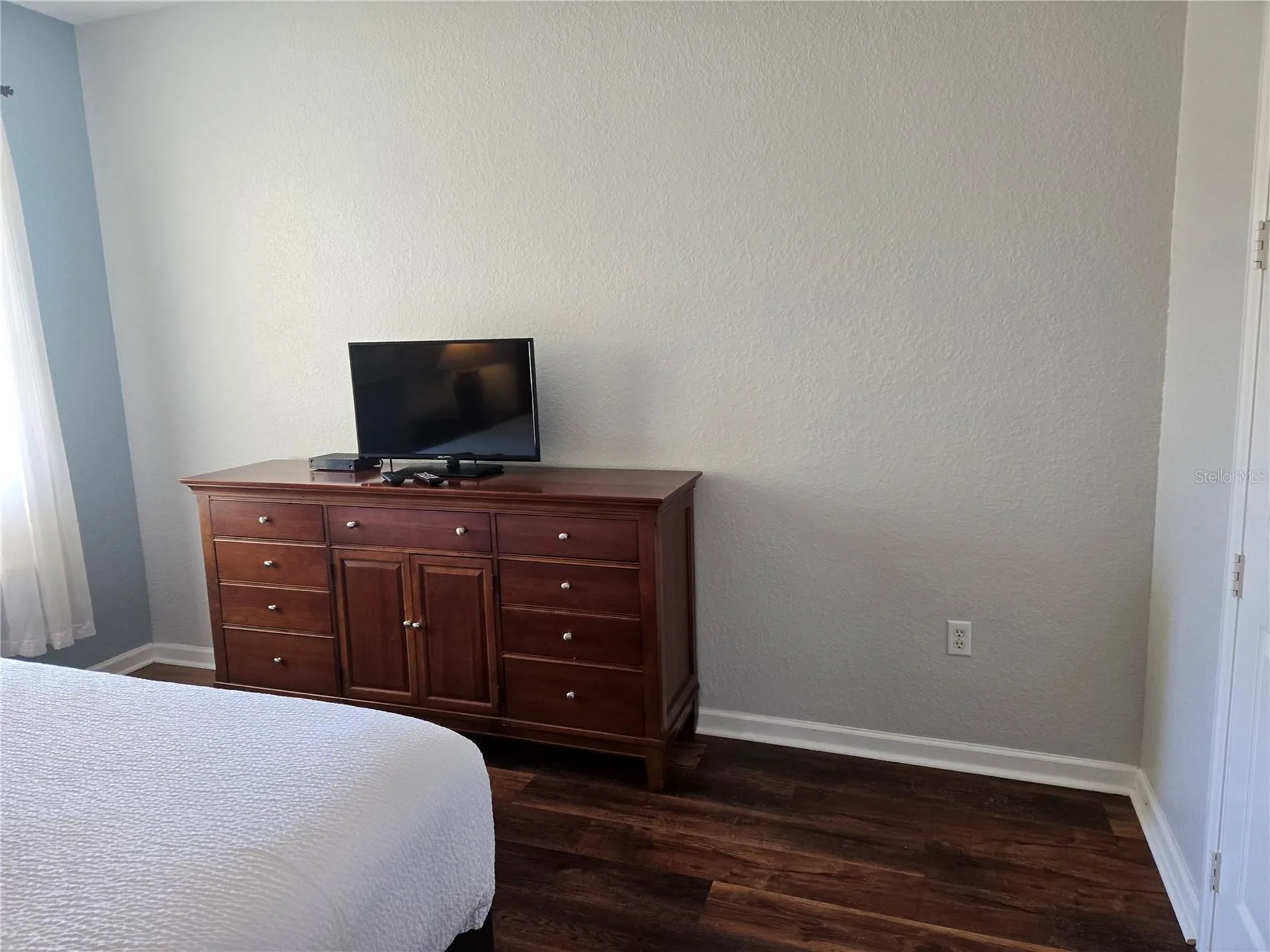 5049 Shoreway Loop Orlando FL 32819