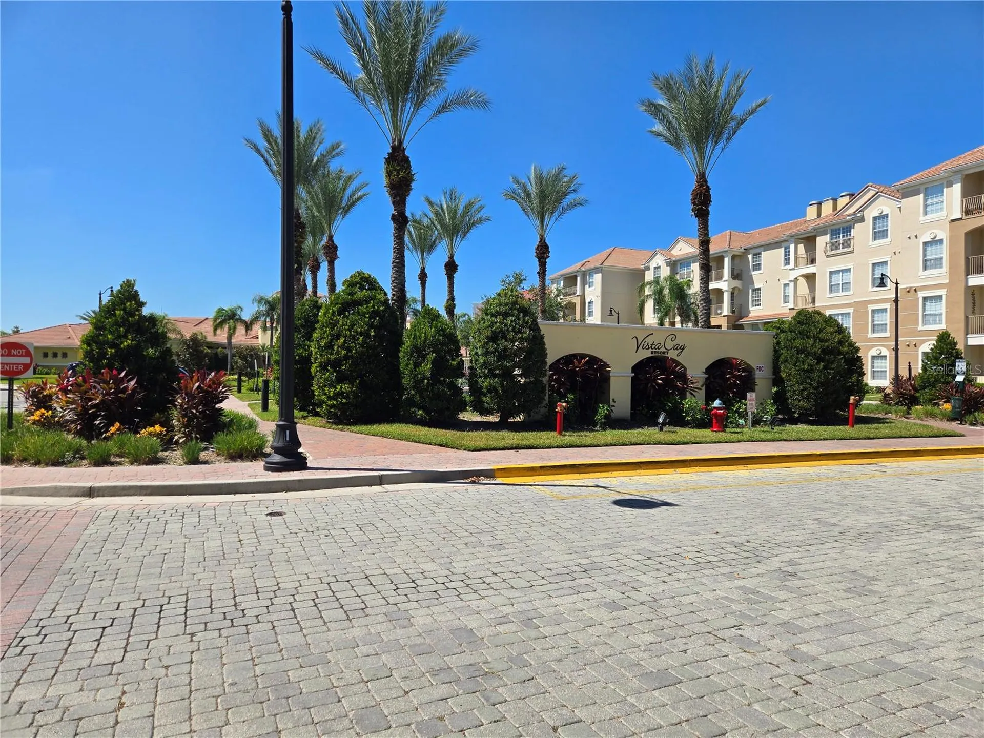 5049 Shoreway Loop Orlando FL 32819