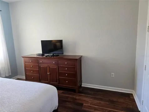 5049 Shoreway Loop Orlando FL 32819