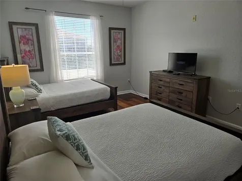 5049 Shoreway Loop Orlando FL 32819