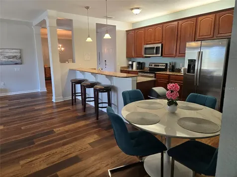 5049 Shoreway Loop Orlando FL 32819