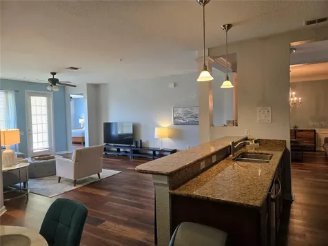 5049 Shoreway Loop Orlando FL 32819