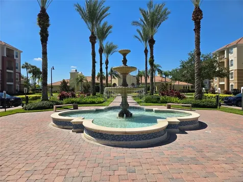 5049 Shoreway Loop Orlando FL 32819