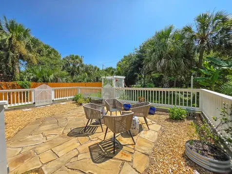 2733 S Daytona Avenue Flagler Beach FL 32136