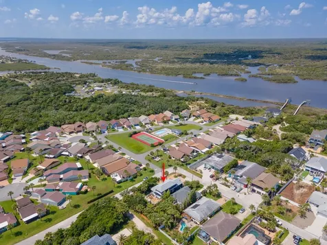 2733 S Daytona Avenue Flagler Beach FL 32136