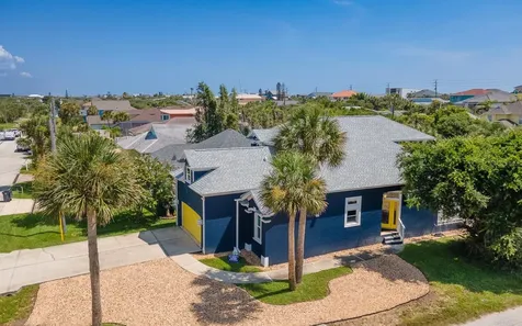 2733 S Daytona Avenue Flagler Beach FL 32136