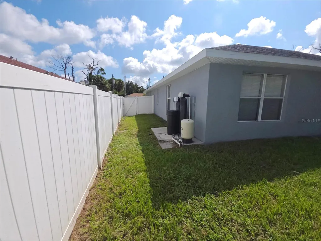 3011 Shawnee Terrace North Port FL 34286