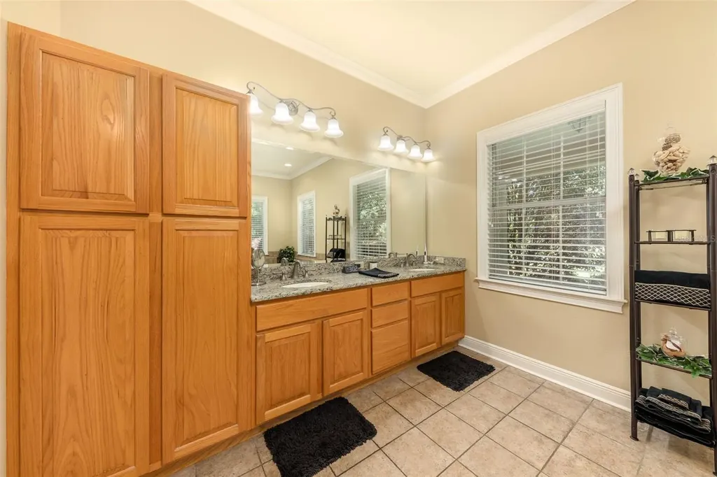 19103 NW 72nd Avenue Alachua FL 32615