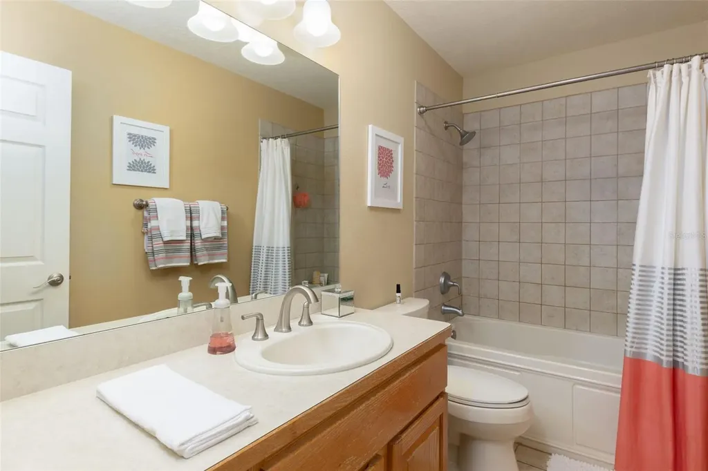 19103 NW 72nd Avenue Alachua FL 32615