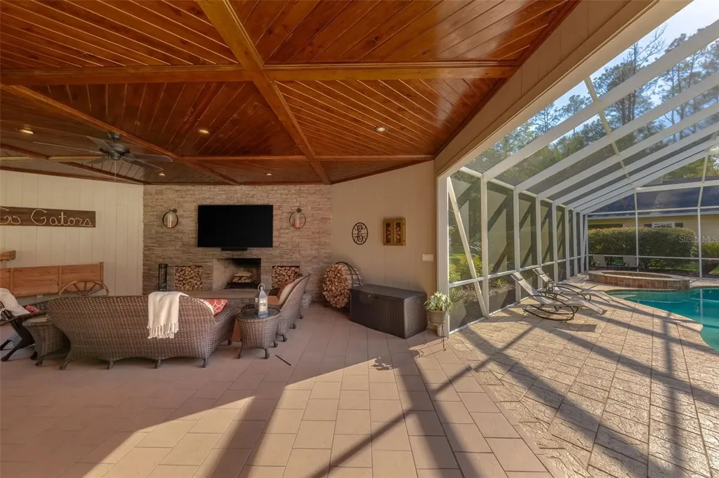 19103 NW 72nd Avenue Alachua FL 32615