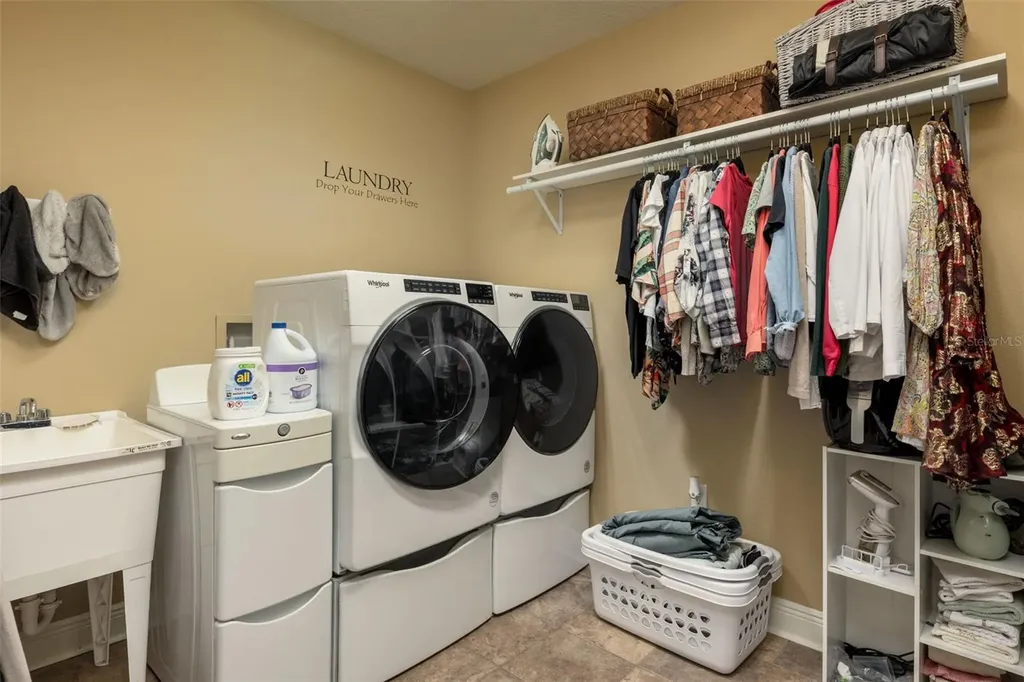 19103 NW 72nd Avenue Alachua FL 32615