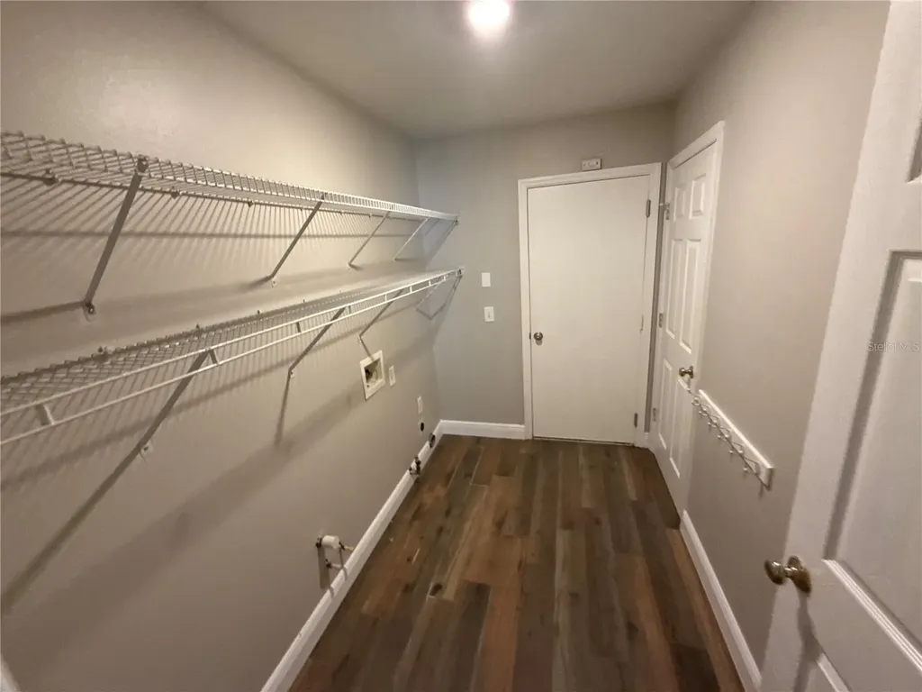 2727 Villa Drive Valrico FL 33596