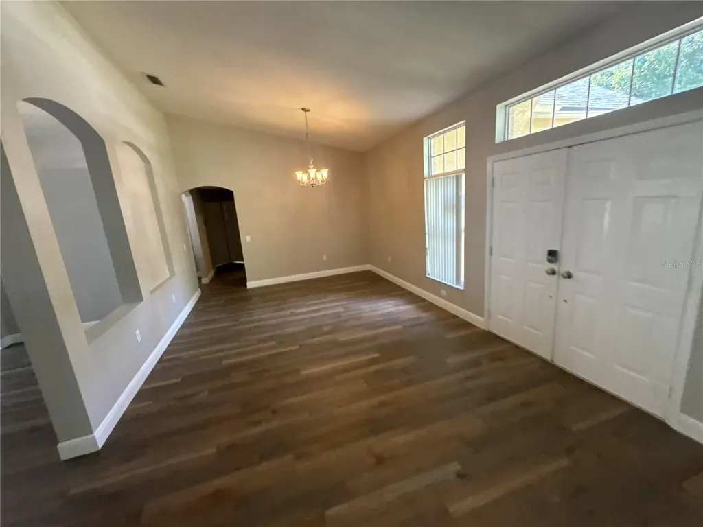2727 Villa Drive Valrico FL 33596