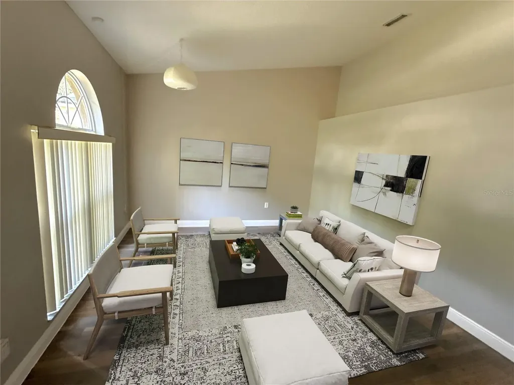 2727 Villa Drive Valrico FL 33596