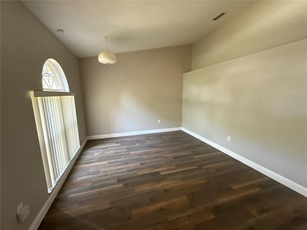 2727 Villa Drive Valrico FL 33596