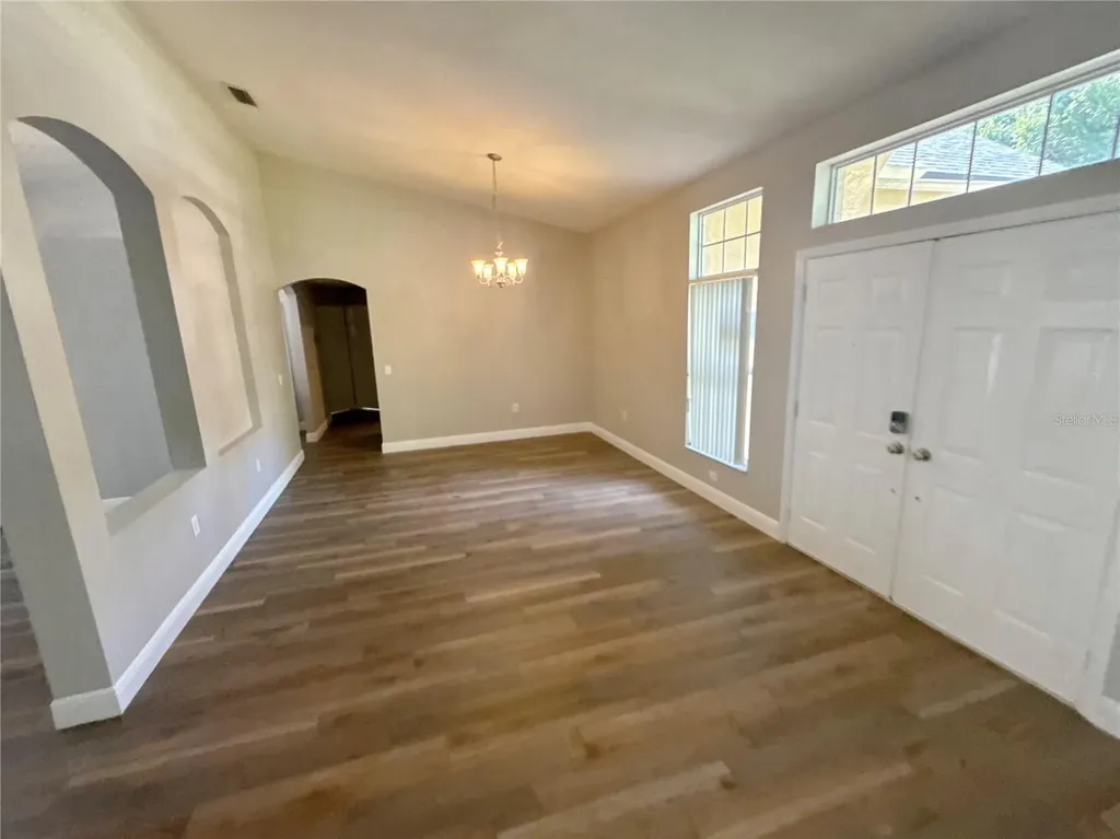 2727 Villa Drive Valrico FL 33596