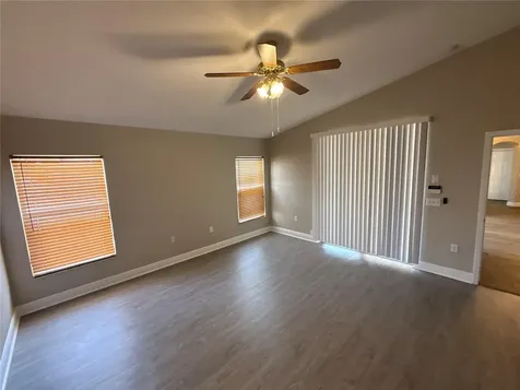 2727 Villa Drive Valrico FL 33596