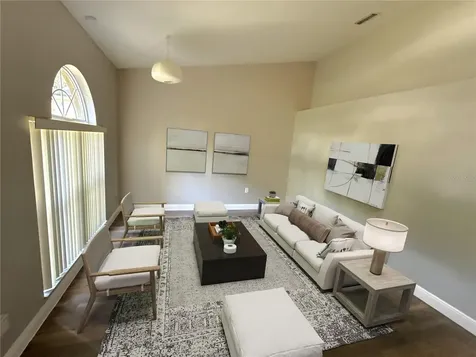 2727 Villa Drive Valrico FL 33596