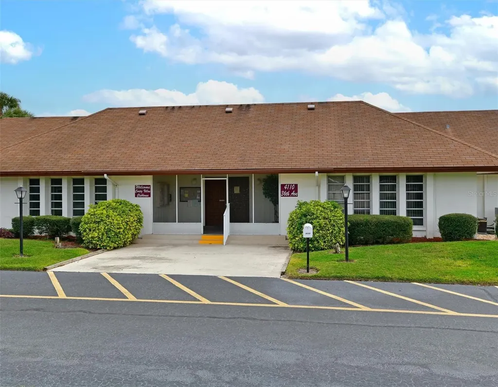 3617 34th Avenue Drive W Bradenton FL 34205
