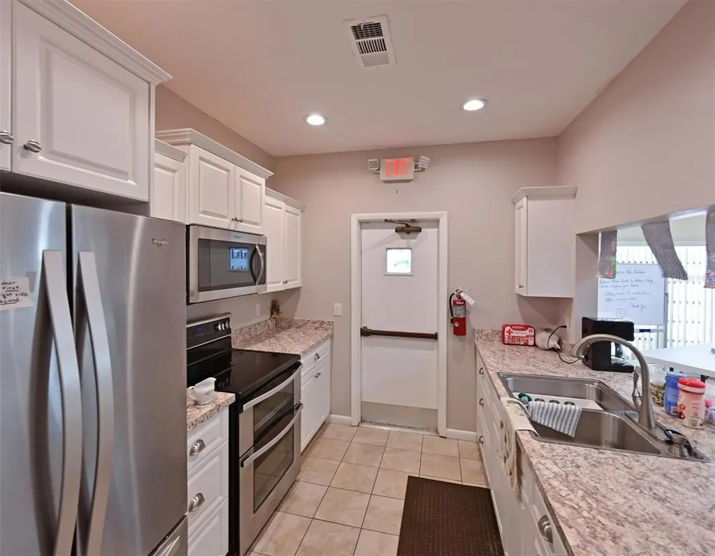 3617 34th Avenue Drive W Bradenton FL 34205