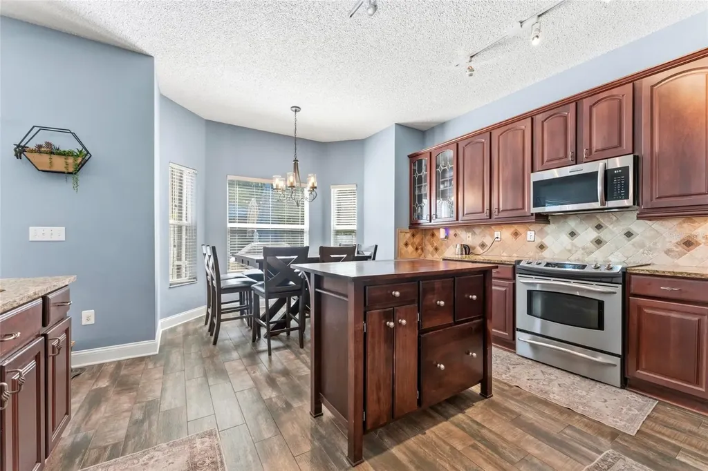 15629 Eastbourn Drive Odessa FL 33556