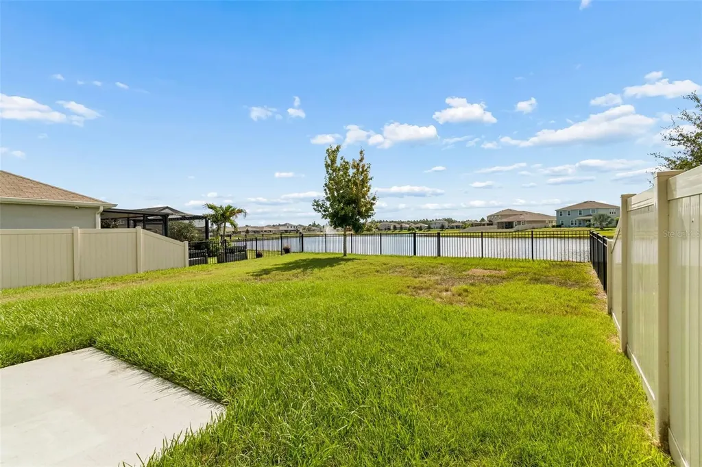 16734 Trite Bend Street Wimauma FL 33598