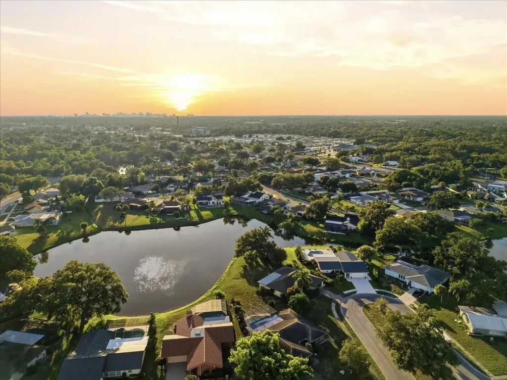 4140 Eastwood Drive Sarasota FL 34232
