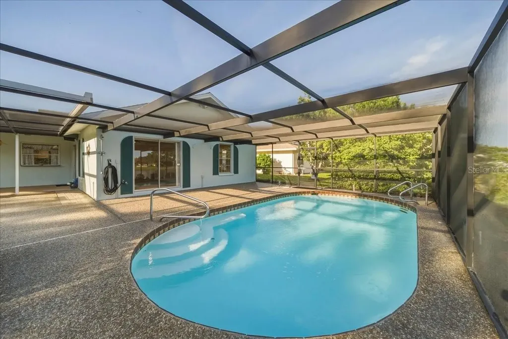 4140 Eastwood Drive Sarasota FL 34232