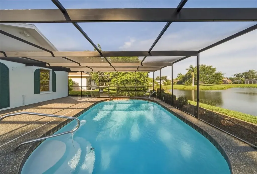 4140 Eastwood Drive Sarasota FL 34232