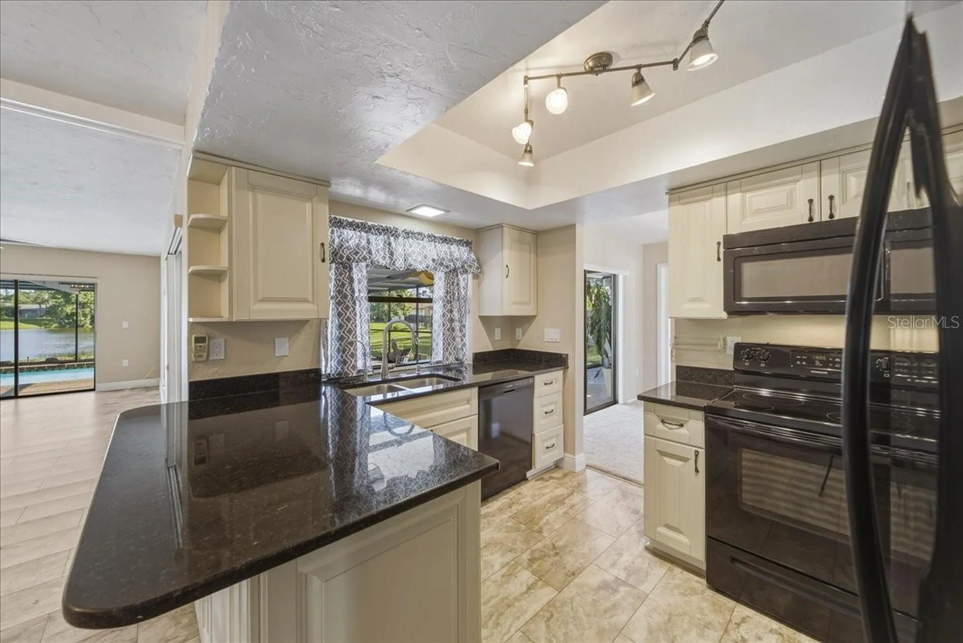 4140 Eastwood Drive Sarasota FL 34232