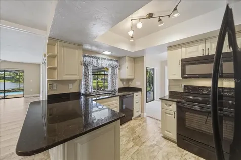 4140 Eastwood Drive Sarasota FL 34232