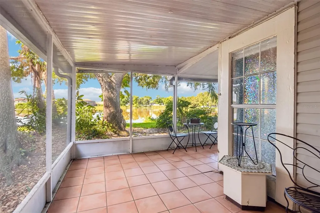 6910 Lake Place Court Tampa FL 33634